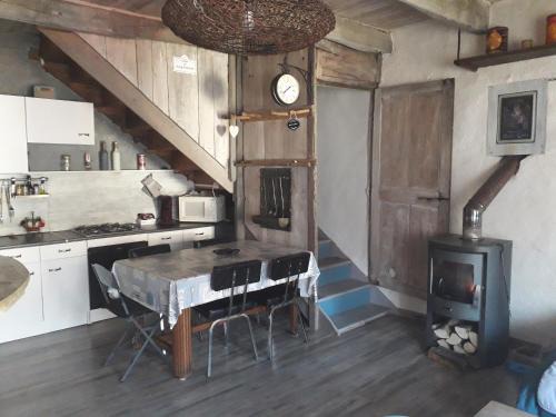 Saint-Julien-de-Coppel House | Le Pressoir