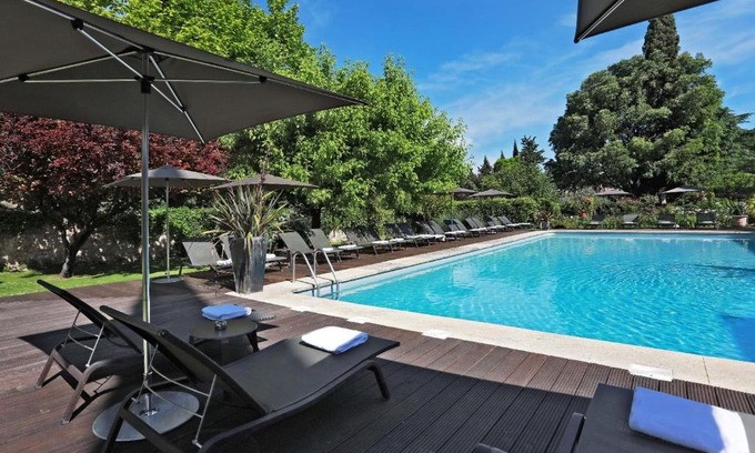 Villeneuve-les-Avignon Hotel | Le Prieure