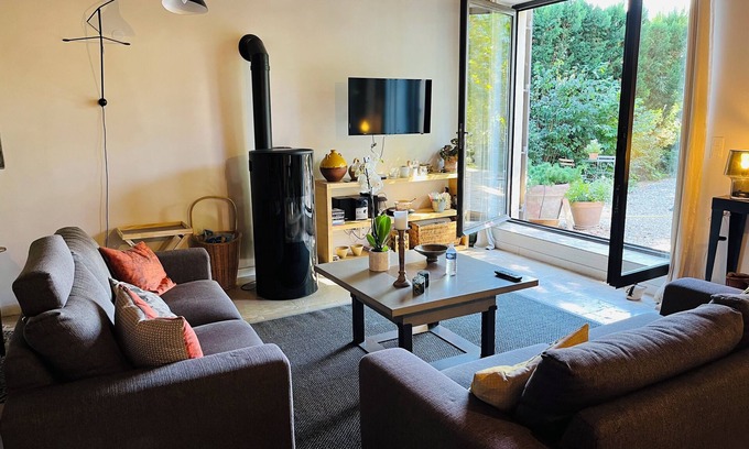 Puyvert Apartment | Le Provençal Duplex pool garden in the Luberon