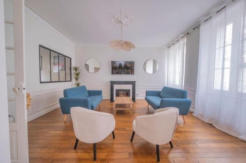 Centre Erlon Apartment | Le Royaume - Parking