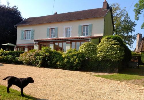 Saint-Yrieix-la-Perche Bed & Breakfast | Le Tulipier de la Serre