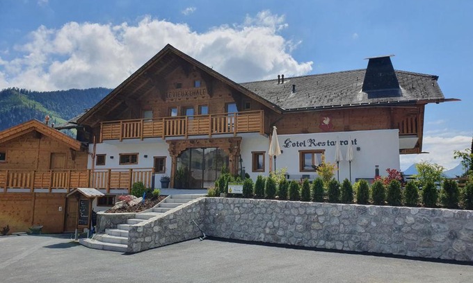 Cresuz Hotel | Le Vieux Chalet