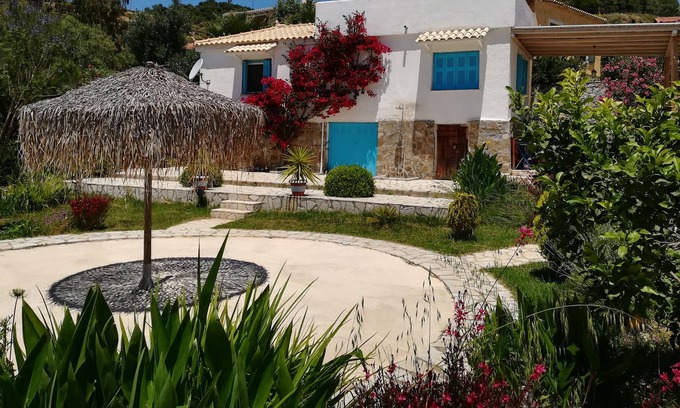 Grizokambos Cottage | Lemon Tree Cottage 3 min to Finikounda and sea with free wifi