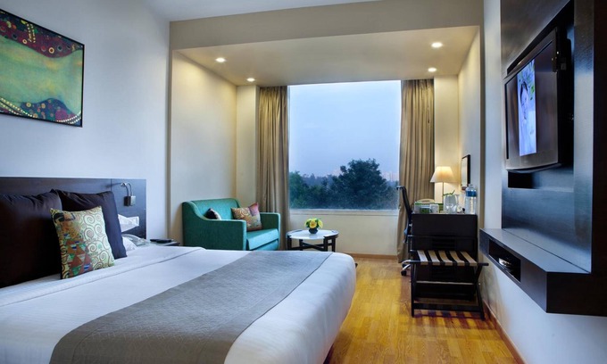 Bengaluru Hotel | Lemon Tree Premier, Ulsoor Lake, Bengaluru