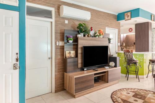 New Kingston Apartment | leroy place