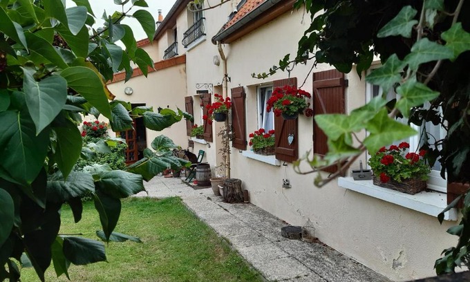 Hardecourt-aux-Bois Bed & Breakfast | Les Alouettes B&B