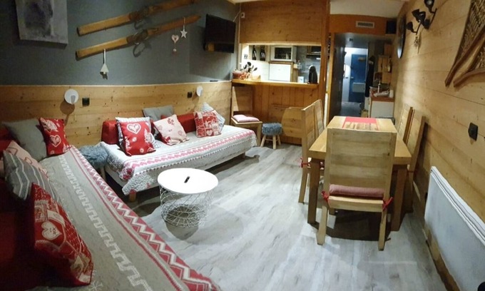 Arc-1800 Apartment | Les Arcs 1800: 5/6 person apartment in 'LES LAUZIERES' residence
