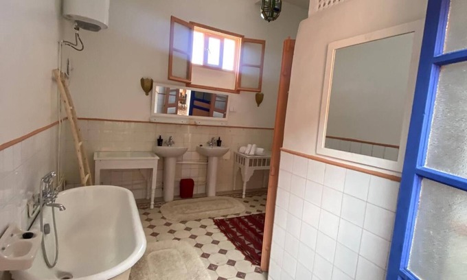 Ahl Agadir House | Les Chalizés", at the beginning of the medina and a 3-minute walk from the beach.