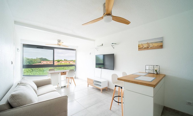 Plage d'Argeles Apartment | Les Golfes Clairs - Studio Apartment, Sleeps 4