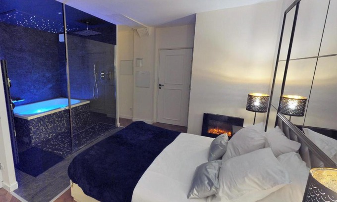Rouen City Centre Apartment | Les Mille et une Nuits