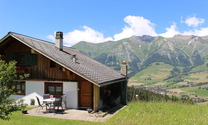 Chateau-d'Oex Apartment | Les Mourriaux