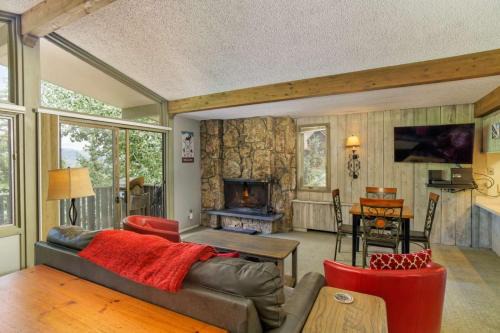Snowmass Village House | Lichenhearth 31