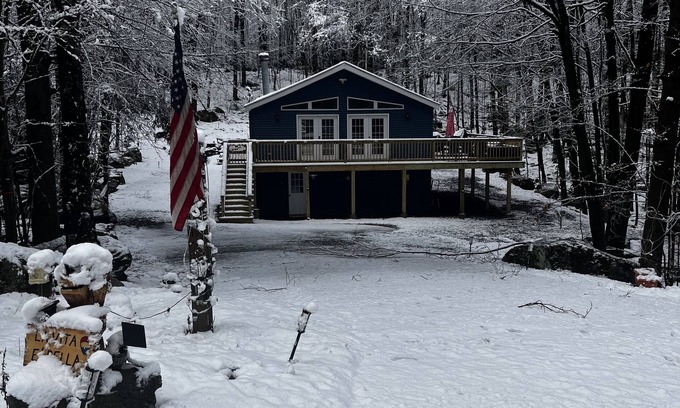 Lake Ariel Cottage | Life is Beautiful Hideout Poconos - brand new house everything fresh/new