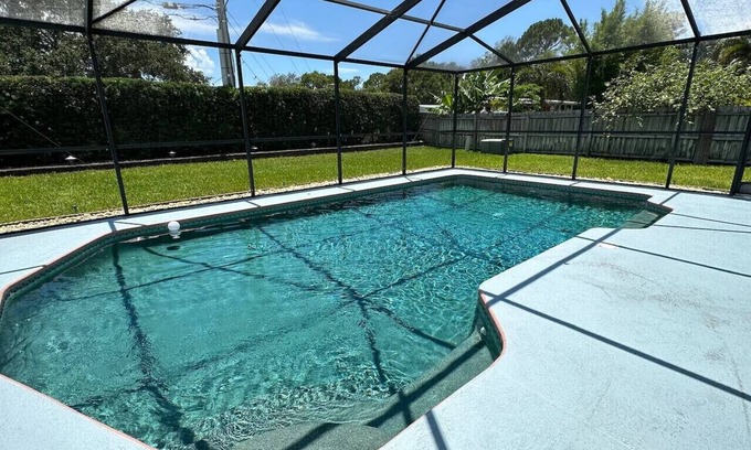 Largo Apartment | Light Sand with Heated POOL