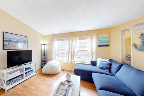 Nelscott House | Lighthouse View