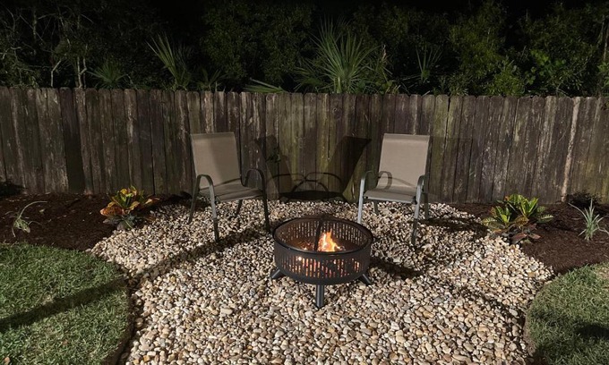 Pensacola House | Lil' Piece of Pensacola I Large Vacation Home I Gulf Coast I Florida