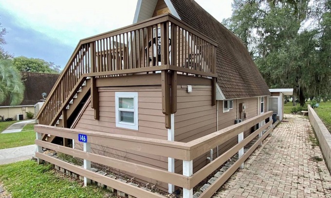 Vacation Village House | Lilac Loft- Lake, Pool, Pickle Ball, Disney, FUN!