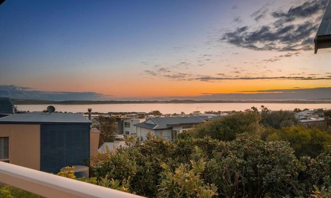 San Remo House | Lilibridge