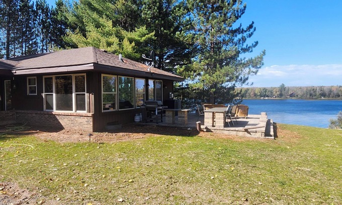 Mercer House | Lily Bay Lodge