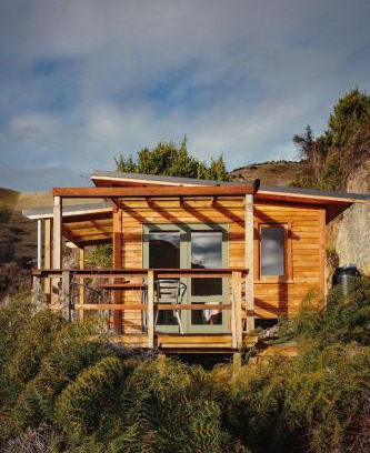 Broomfield Ski Chalet | Lime Hut with wood burning sauna - Waipara Narrows