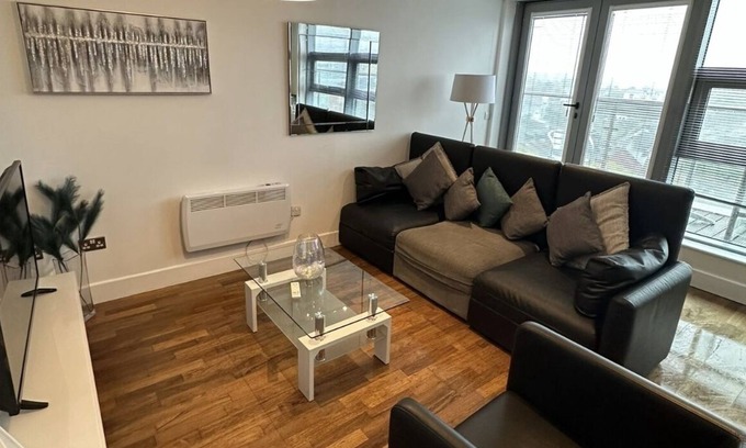 Newcastle-upon-Tyne Apartment | Lime Square Penthouse
