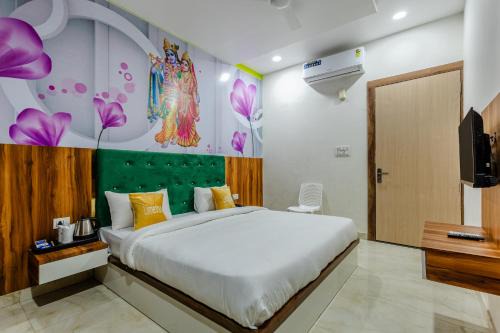 Mathura Hotel | Lime Tree Hotel Vrindavan Near #BankeBihari #PremMandir #ChaarDham