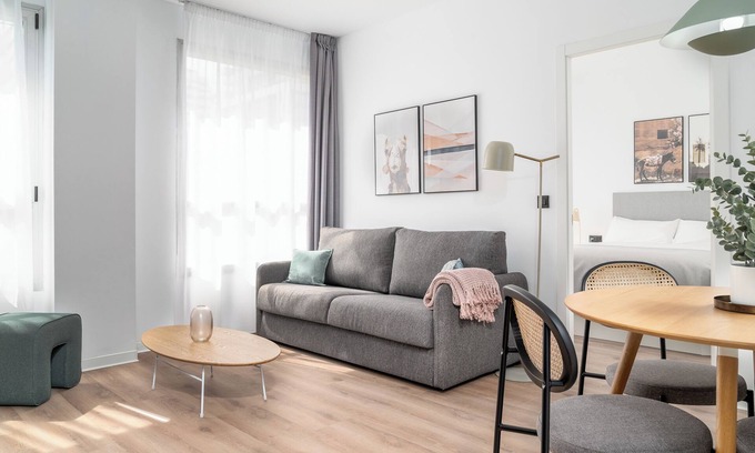 Ciutat de les Arts i les Ciencies Apartment | Limehome Valencia Carrer d’Antonio Ferrandis
