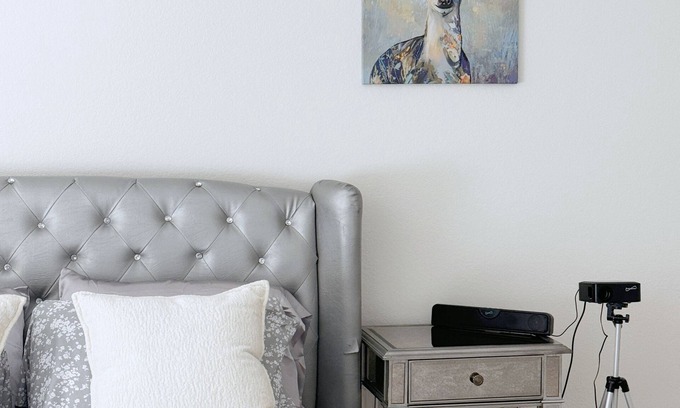 Ontario Condo | Limited Discount! Stylish Brand New 3BR2.5BA Stay near ONT ,Ontario mills