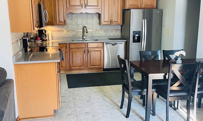 Lincoln Hotel | Lincoln Hotel - Executive Apartment Suite