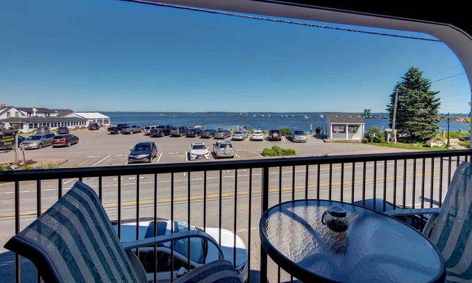Lincolnville Apartment | Lincolnville Studio w/ Ocean-View Balcony!