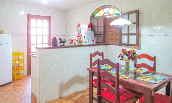 Pero Ski Chalet | Linda casa a 170m da Praia do Peró em Cabo Frio/RJ