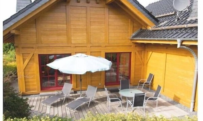 Waldorf House | Linden Comfortable holiday residence