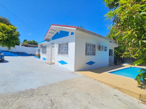 Snow Hill Apartment | Ling Ling Room - Ferdie's Place