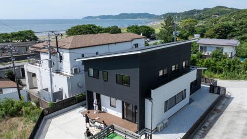 Nagawa House | Links seaside resort -ビーチまで徒歩1分&サウナ完備-