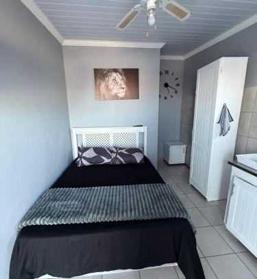 Mossel Bay Apartment | Lion's Cave 2