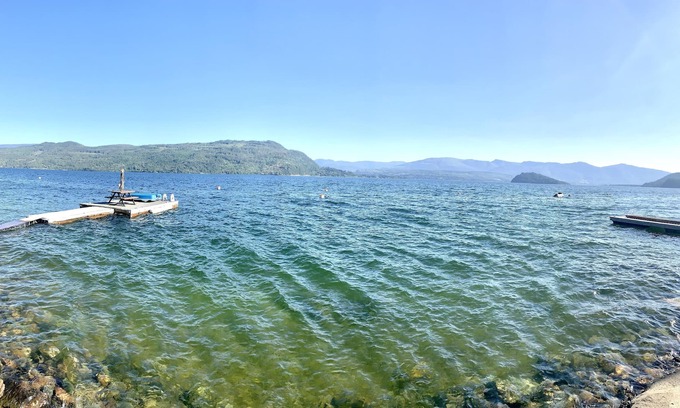 Celista House | Little Piece of Paradise - Semi-Waterfront