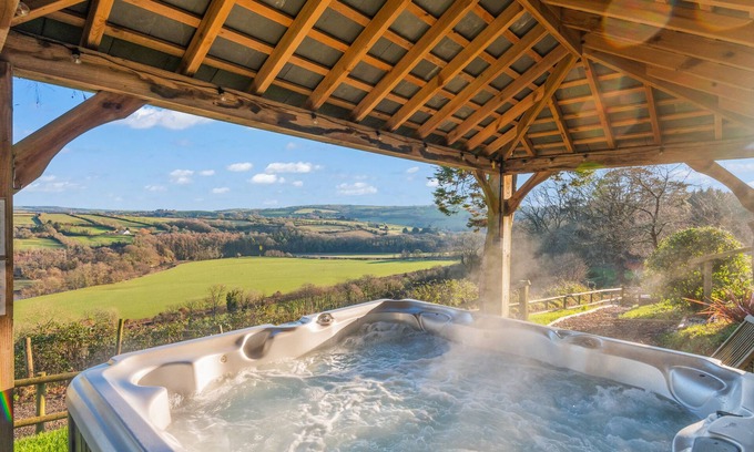 Umberleigh Cottage | LITTLE SILVER NUGGET, romantic, luxury holiday cottage in Umberleigh