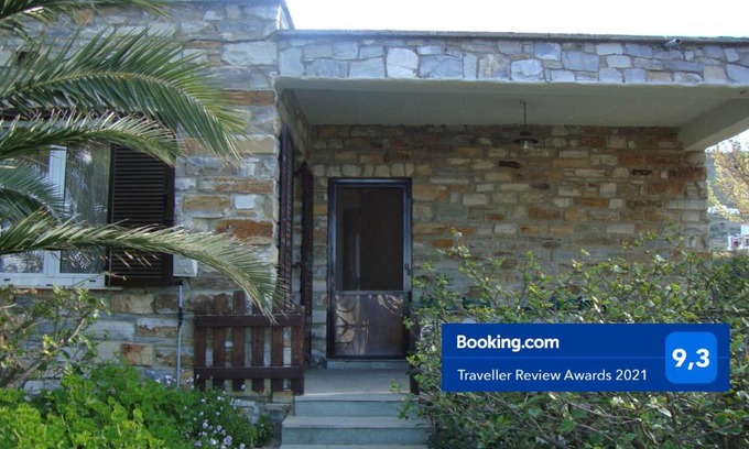 Agios Ioannis House | Little Stone House near the Beach