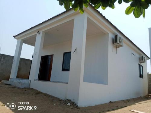 Gueima Apartment | Little White House