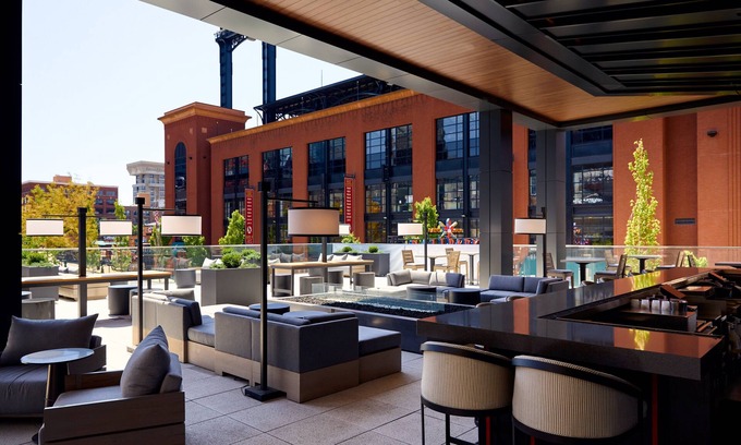 Downtown St. Louis Hotel | Live by Loews - St.Louis