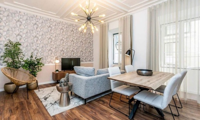 Santo Estevao Apartment | Lively 2 Bedroom Apartment in Iconic Alfama!