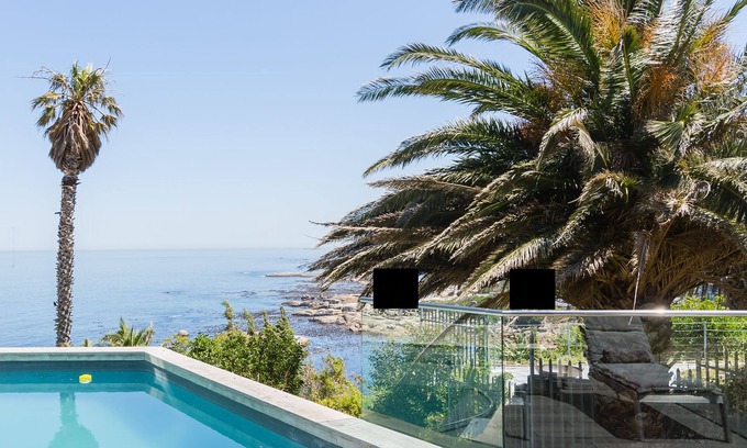 Camps Bay Hotel | Living Hotel Lions Eye