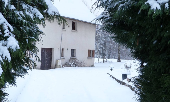 Saint-Sauves-d'Auvergne House | Location in the heart of the Massif du Sancy