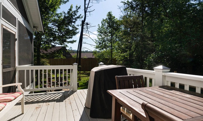 Cashiers Cottage | Location is 5 minutes to the Crossroads of Cashiers!!