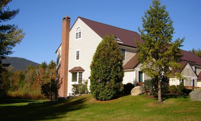 North Conway House | Location-Location-Near Ctr N.Conway-Mountain Views, Spacious,Hiking Trails, Pool
