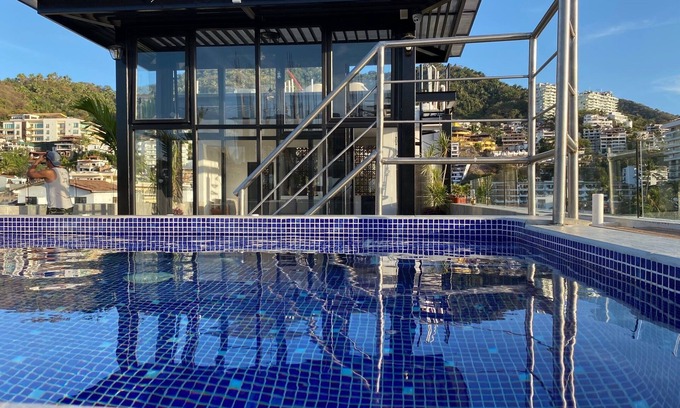 Emiliano Zapata Apartment | Location Old town Brand New A/C WIFI Roof Top/Pool Apt#6