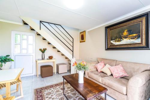 Amatola Coastal House | Lochy's House