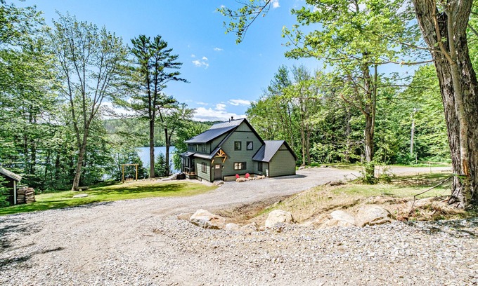 Bethel House | Lockwood on Songo - Newly renovated, waterfront lake house on Songo Pond. Bethel, Maine