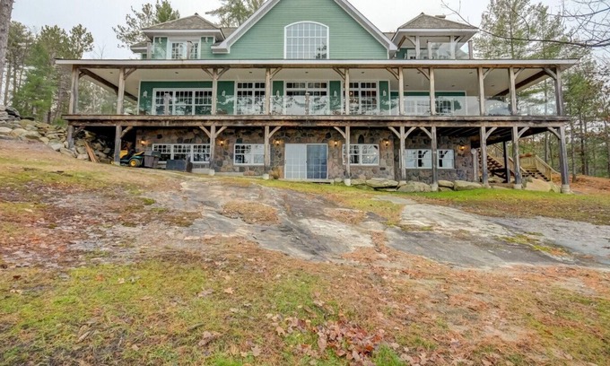 Gravenhurst House | Lodge at Portage Point, Lake Muskoka
