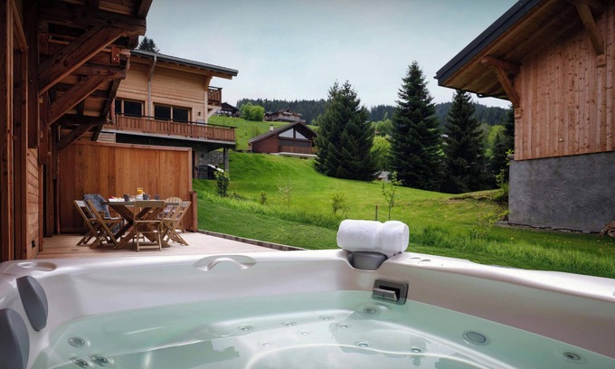 Les Gets Apartment | Lodge Nicola - alpine spa holiday for 6 - OVO Network